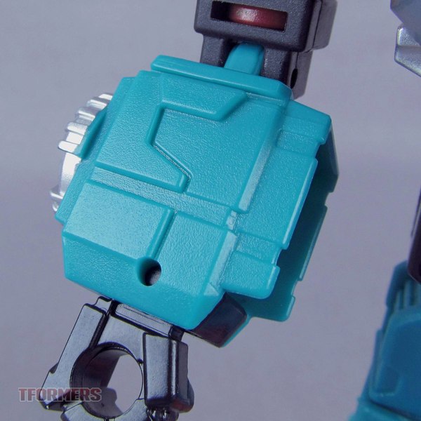 Deluxe Perceptor Convex   TFormers Titans Return Wave 4 Gallery 044 (44 of 185)